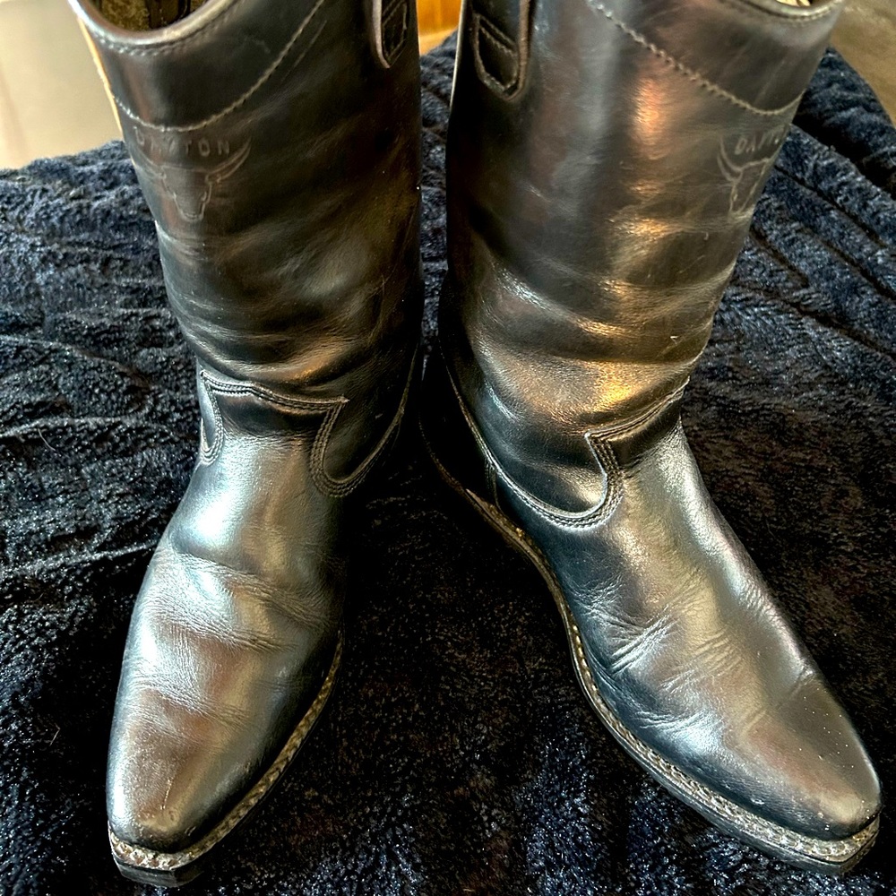 Genuine Dayton Black Beauty Boots . Men’s size 7